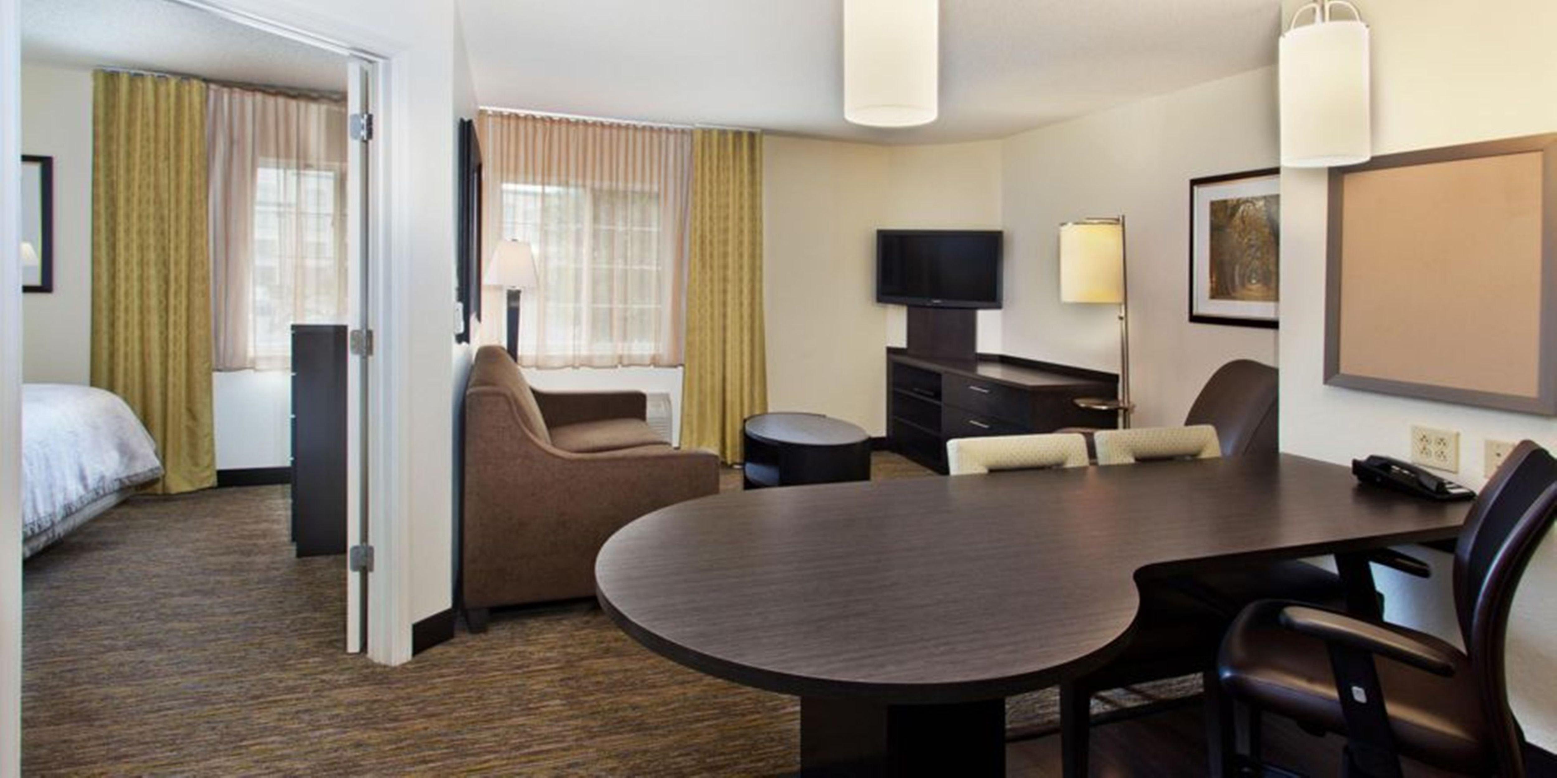 แคนเดิลวูด สวีทส์ ไซราคิวซ์ แคเรียร์ เซอร์เคิล Hotel อีสต์ซีราคิวส์ ภายนอก รูปภาพ